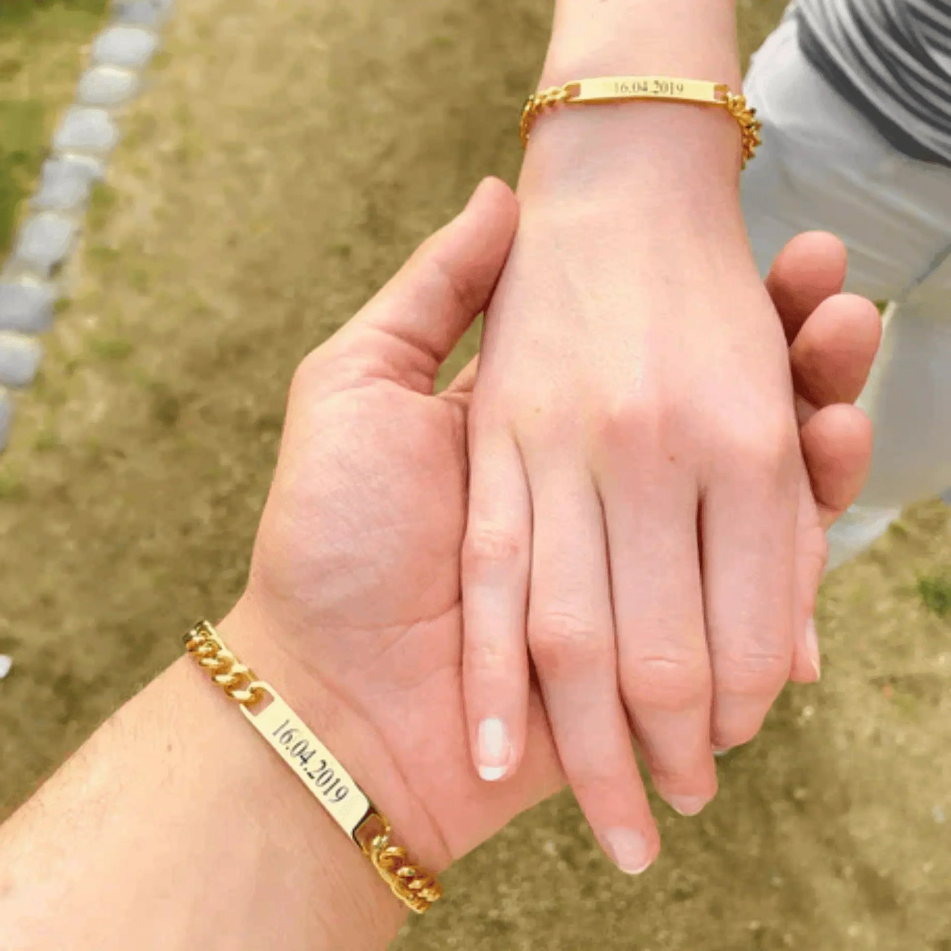 Couple name engraved bracelet set, two matching ID bracelets in pink rose box; also available gold or rosegold.
